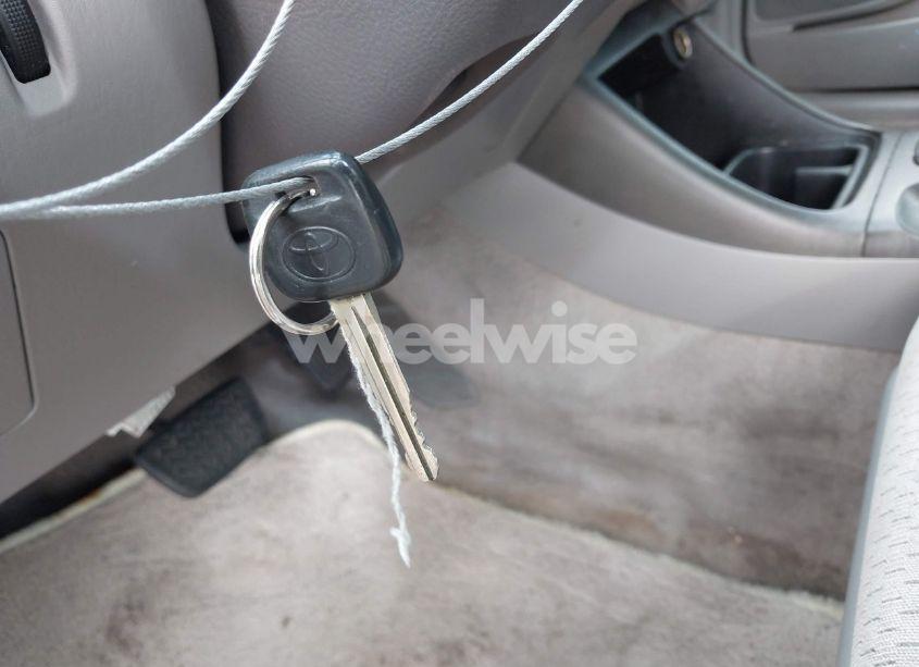 Photo 11 of 2004 Toyota Camry LE (VIN 4T1BE32K84U307551)