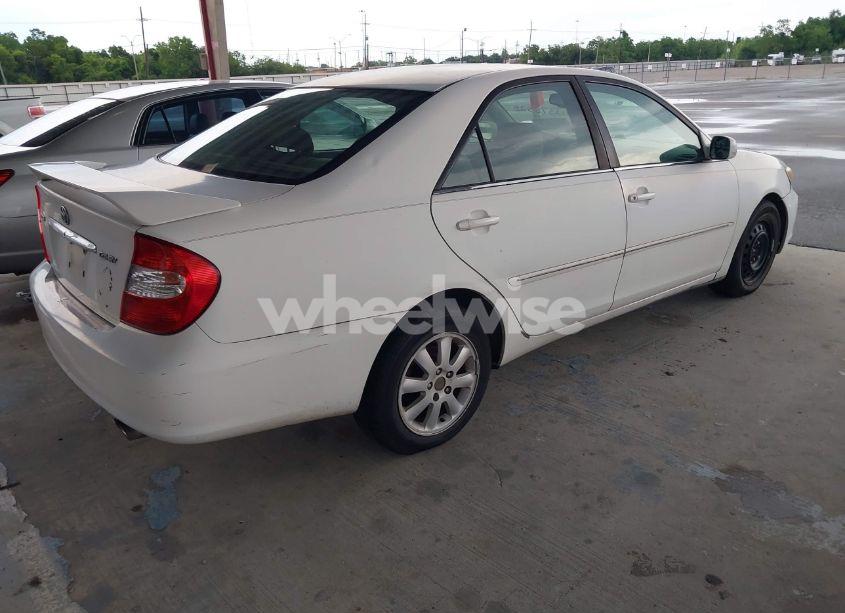 Photo 4 of 2004 Toyota Camry XLE (VIN 4T1BE32K84U327492)