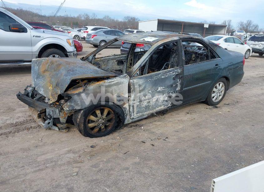 Photo 2 of 2004 Toyota Camry XLE (VIN 4T1BE32K84U331722)