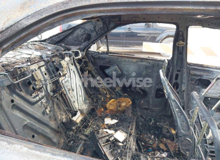 Photo 8 of 2004 Toyota Camry XLE (VIN 4T1BE32K84U331722)