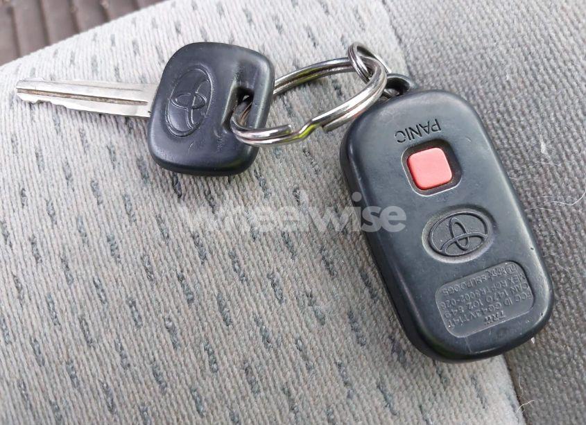 Photo 11 of 2004 Toyota Camry LE (VIN 4T1BE32K84U346978)