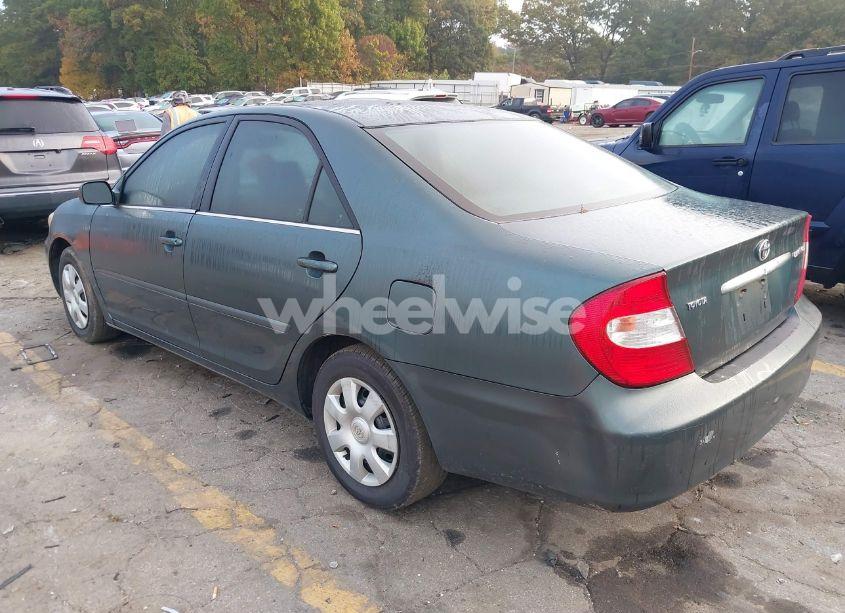 Photo 3 of 2004 Toyota Camry LE (VIN 4T1BE32K84U346978)