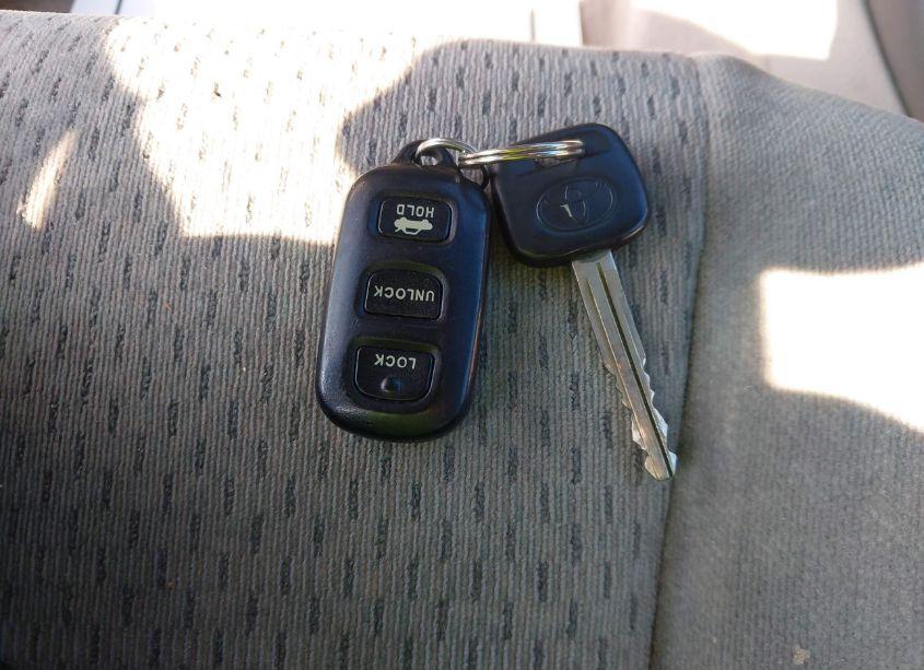 Photo 11 of 2004 Toyota Camry LE (VIN 4T1BE32K84U361819)