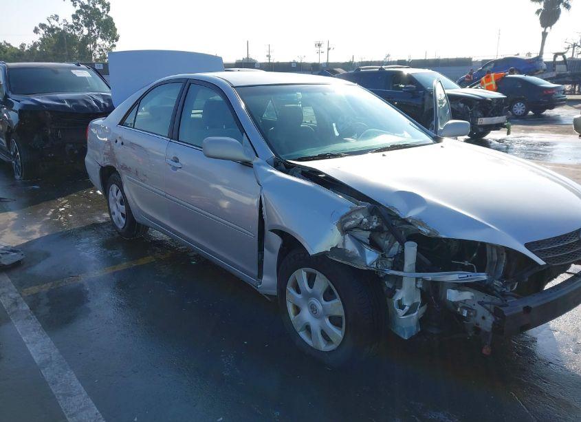 Photo 6 of 2004 Toyota Camry LE (VIN 4T1BE32K84U361819)