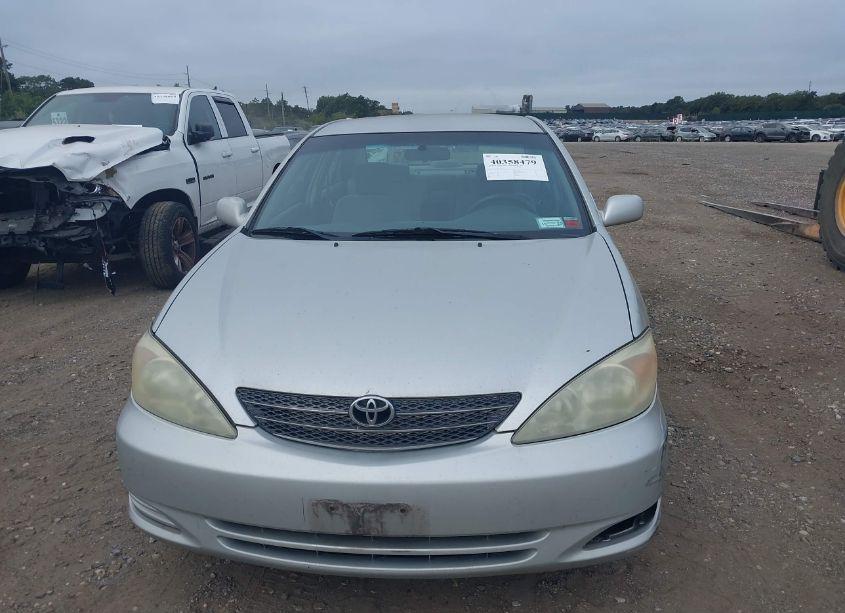 Photo 6 of 2004 Toyota Camry LE (VIN 4T1BE32K84U859972)