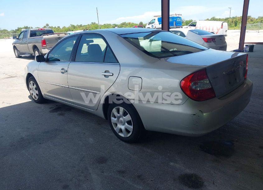 Photo 3 of 2004 Toyota Camry LE (VIN 4T1BE32K84U868946)