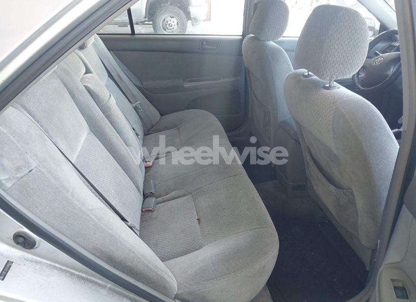 Photo 8 of 2004 Toyota Camry LE (VIN 4T1BE32K84U868946)