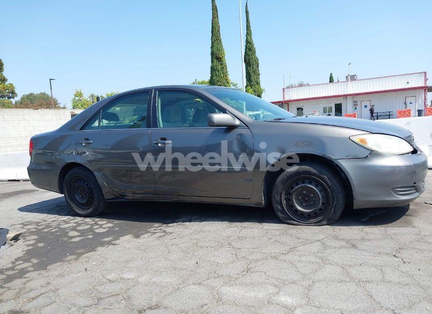 Photo 13 of 2004 Toyota Camry LE (VIN 4T1BE32K84U933276)