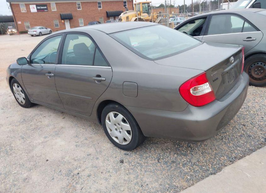 Photo 3 of 2004 Toyota Camry SE (VIN 4T1BE32K84U940583)