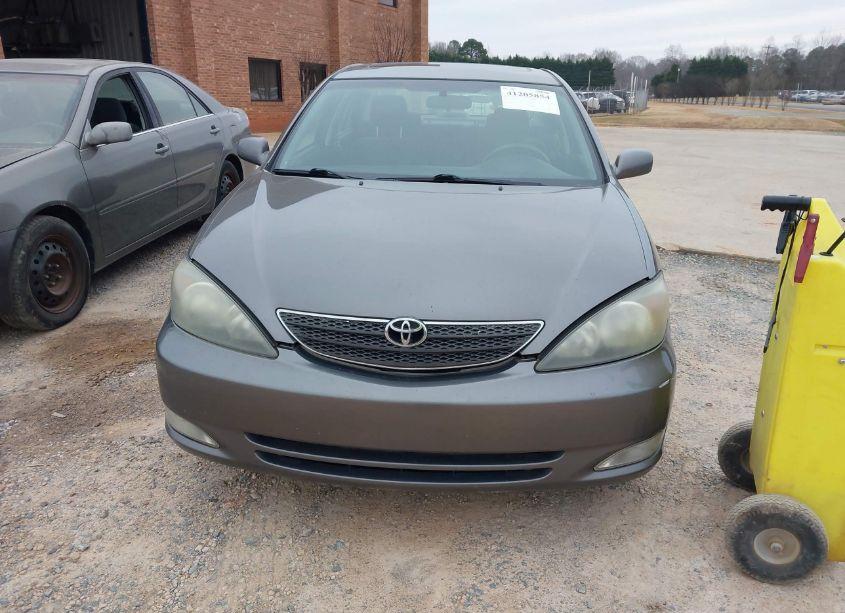 Photo 6 of 2004 Toyota Camry SE (VIN 4T1BE32K84U940583)