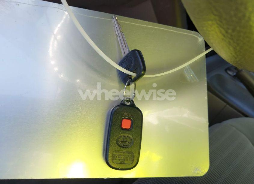 Photo 11 of 2005 Toyota Camry LE (VIN 4T1BE32K85U035777)