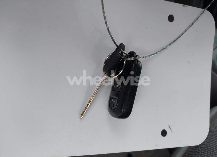 Photo 11 of 2005 Toyota Camry LE (VIN 4T1BE32K85U054586)