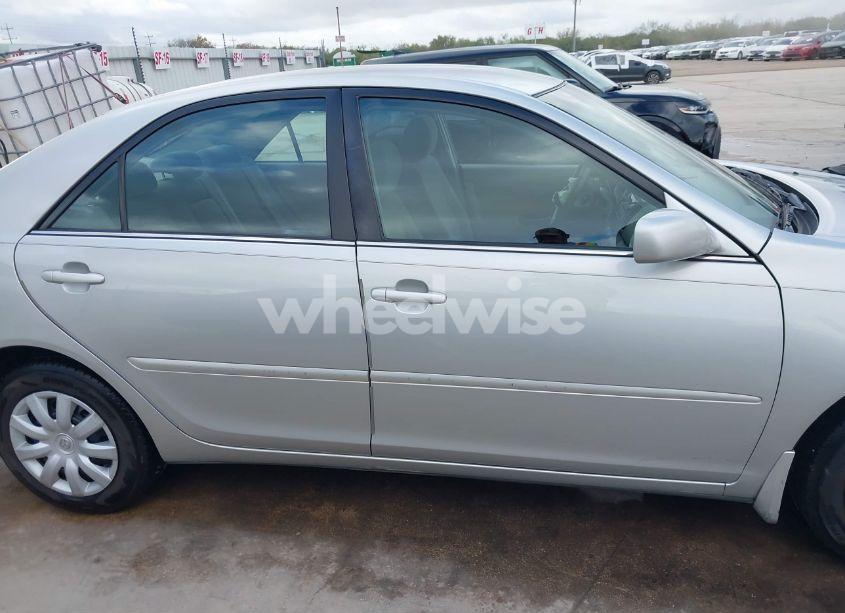 Photo 13 of 2005 Toyota Camry LE (VIN 4T1BE32K85U054586)