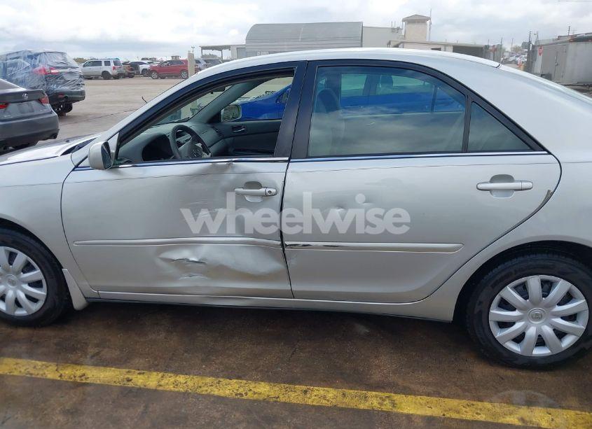 Photo 14 of 2005 Toyota Camry LE (VIN 4T1BE32K85U054586)