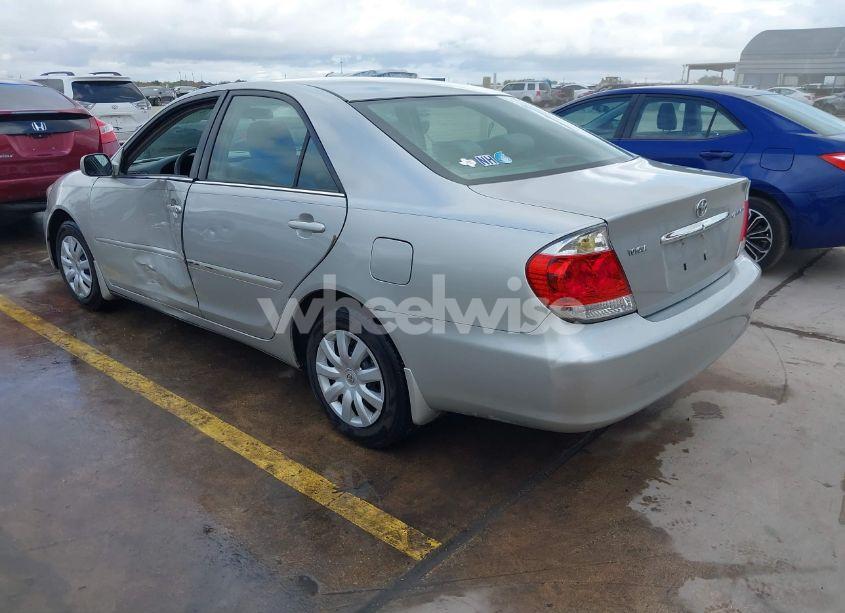 Photo 3 of 2005 Toyota Camry LE (VIN 4T1BE32K85U054586)