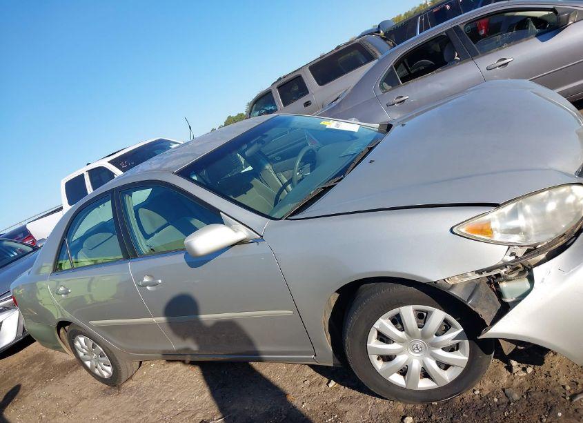 Photo 13 of 2005 Toyota Camry LE (VIN 4T1BE32K85U087040)
