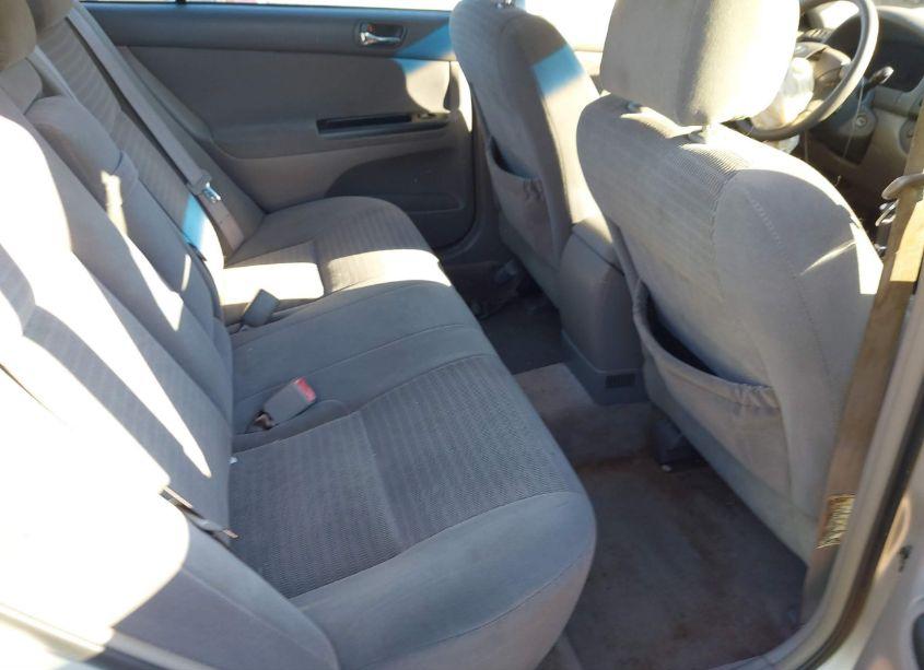 Photo 8 of 2005 Toyota Camry LE (VIN 4T1BE32K85U087040)