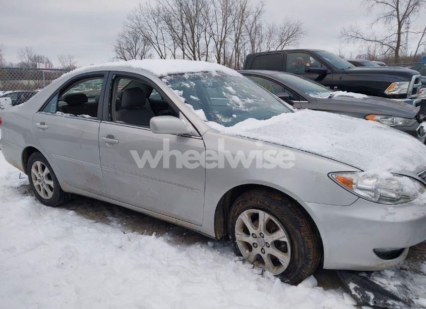 Photo 14 of 2005 Toyota Camry XLE (VIN 4T1BE32K85U092660)
