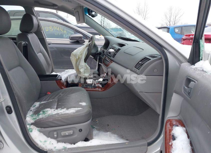Photo 5 of 2005 Toyota Camry XLE (VIN 4T1BE32K85U092660)