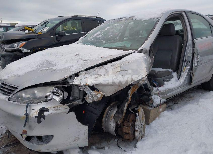 Photo 6 of 2005 Toyota Camry XLE (VIN 4T1BE32K85U092660)