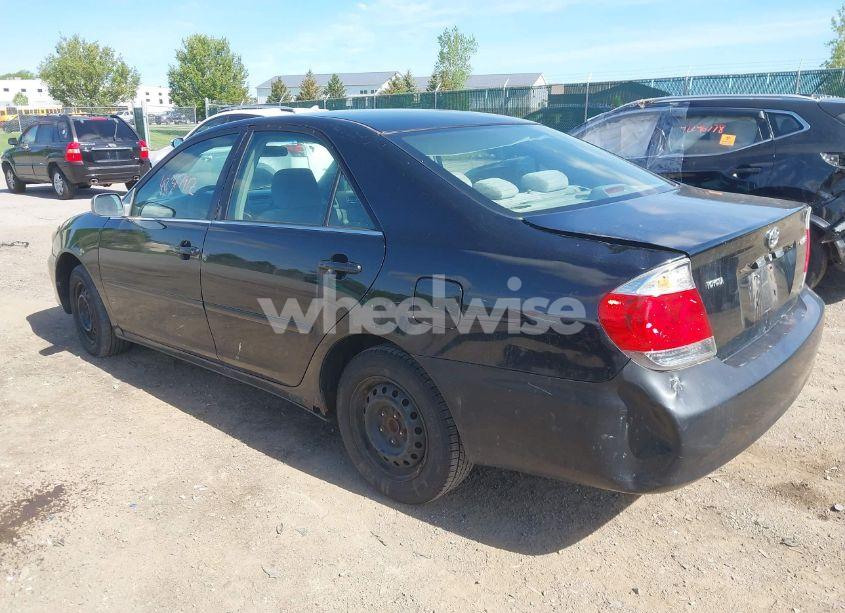 Photo 3 of 2005 Toyota Camry LE/SE/STD/XLE (VIN 4T1BE32K85U094571)