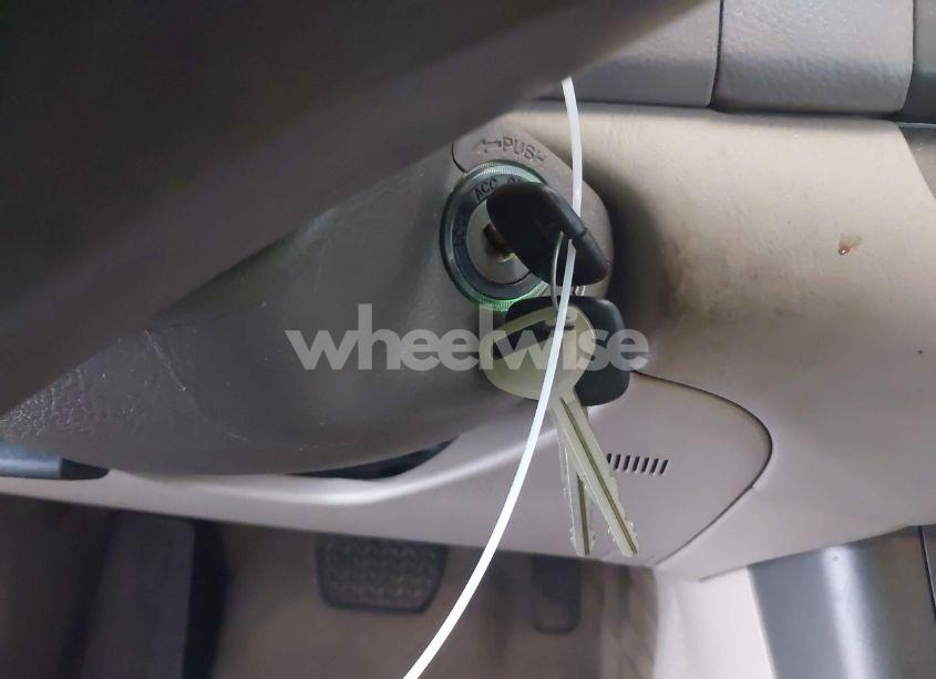 Photo 11 of 2005 Toyota Camry STD (VIN 4T1BE32K85U096174)