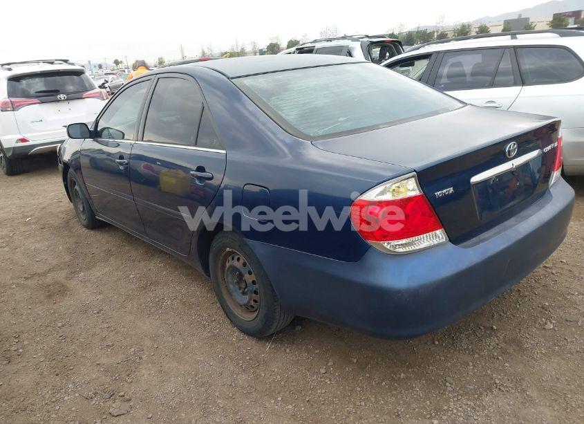 Photo 3 of 2005 Toyota Camry LE (VIN 4T1BE32K85U101891)