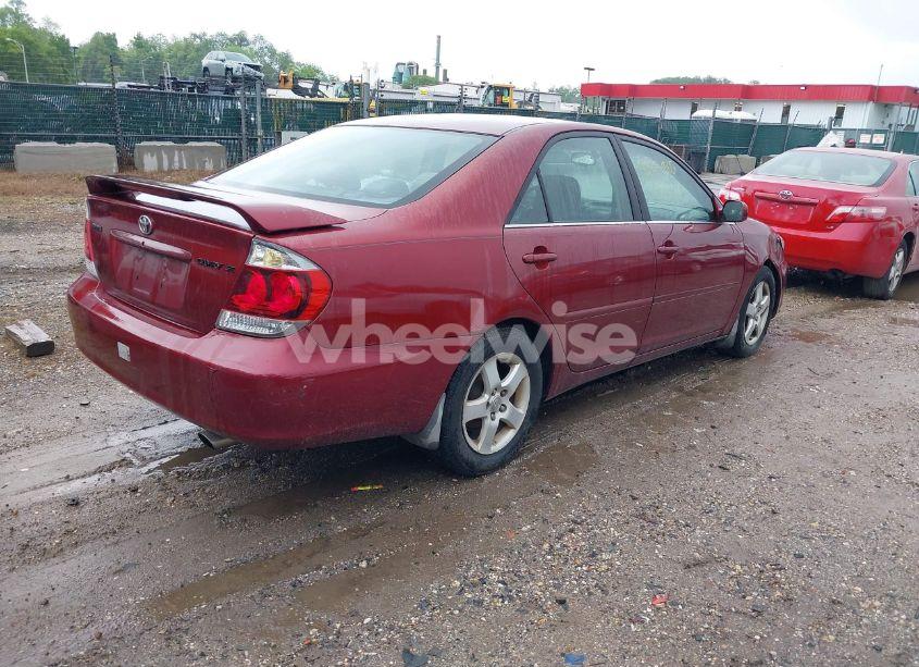 Photo 4 of 2005 Toyota Camry SE (VIN 4T1BE32K85U387242)