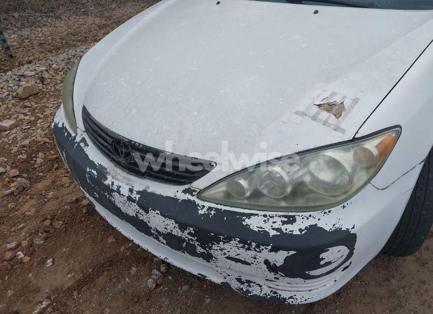 Photo 6 of 2005 Toyota Camry LE (VIN 4T1BE32K85U394689)