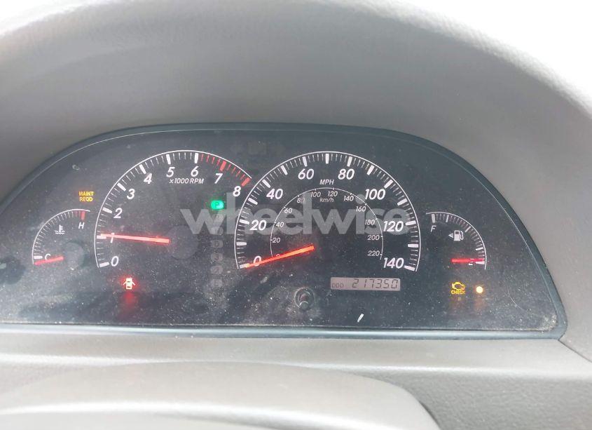 Photo 7 of 2005 Toyota Camry LE (VIN 4T1BE32K85U394689)