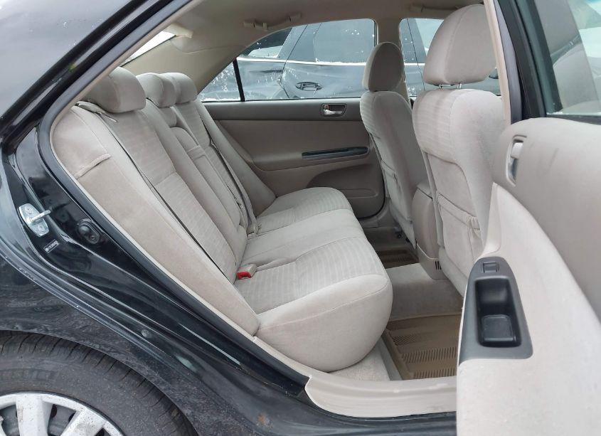 Photo 8 of 2005 Toyota Camry LE (VIN 4T1BE32K85U400099)