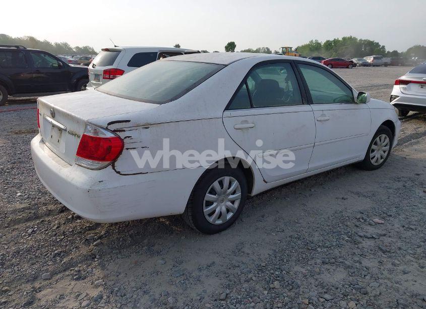 Photo 4 of 2005 Toyota Camry LE (VIN 4T1BE32K85U401432)