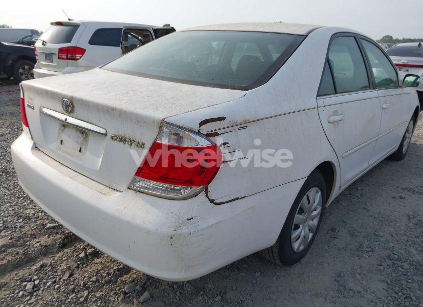 Photo 6 of 2005 Toyota Camry LE (VIN 4T1BE32K85U401432)