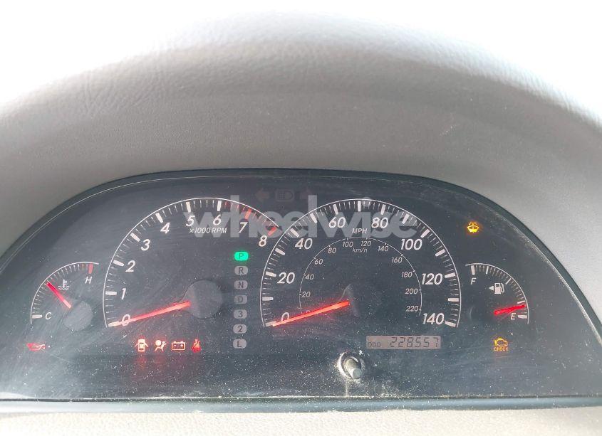 Photo 7 of 2005 Toyota Camry LE (VIN 4T1BE32K85U401432)