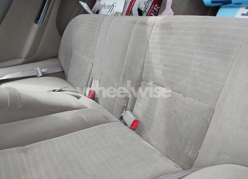 Photo 8 of 2005 Toyota Camry LE (VIN 4T1BE32K85U510747)