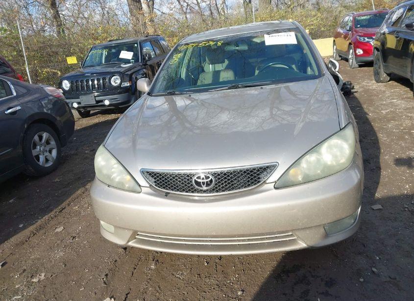 Photo 12 of 2005 Toyota Camry SE (VIN 4T1BE32K85U523028)