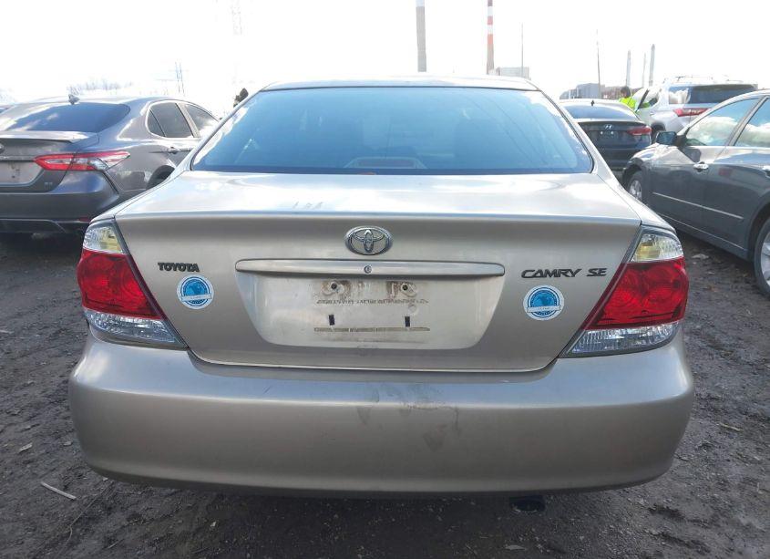 Photo 16 of 2005 Toyota Camry SE (VIN 4T1BE32K85U523028)