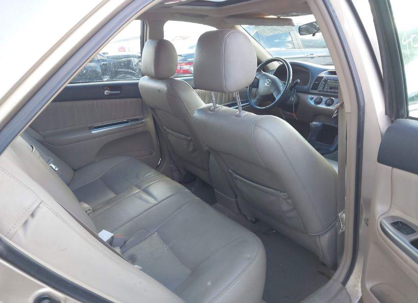 Photo 8 of 2005 Toyota Camry SE (VIN 4T1BE32K85U523028)