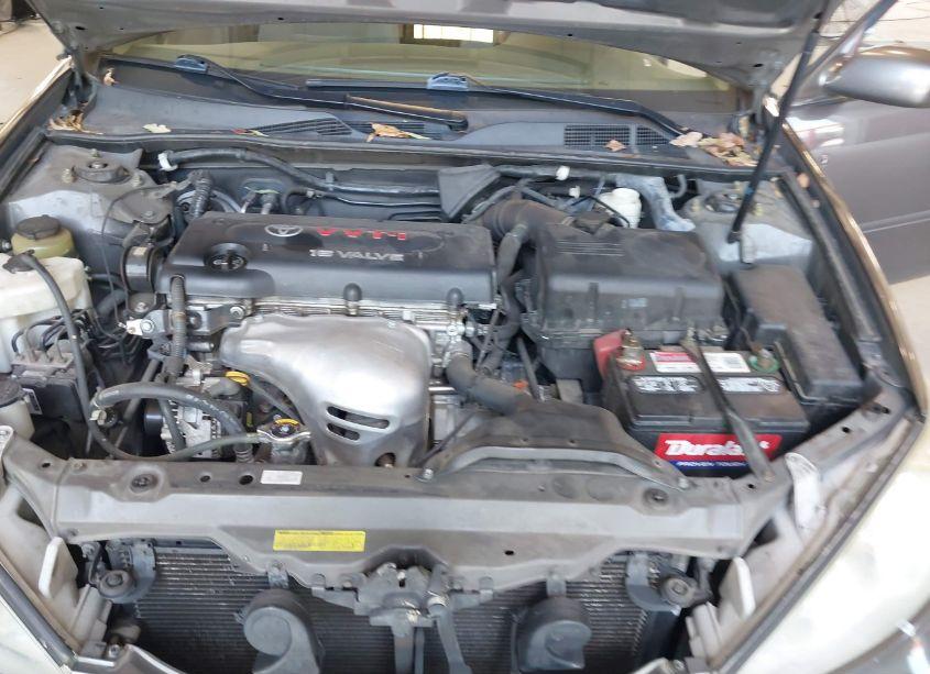 Photo 10 of 2005 Toyota Camry LE (VIN 4T1BE32K85U543831)