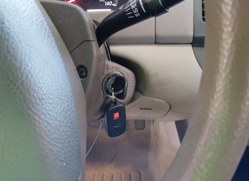 Photo 11 of 2005 Toyota Camry LE (VIN 4T1BE32K85U543831)