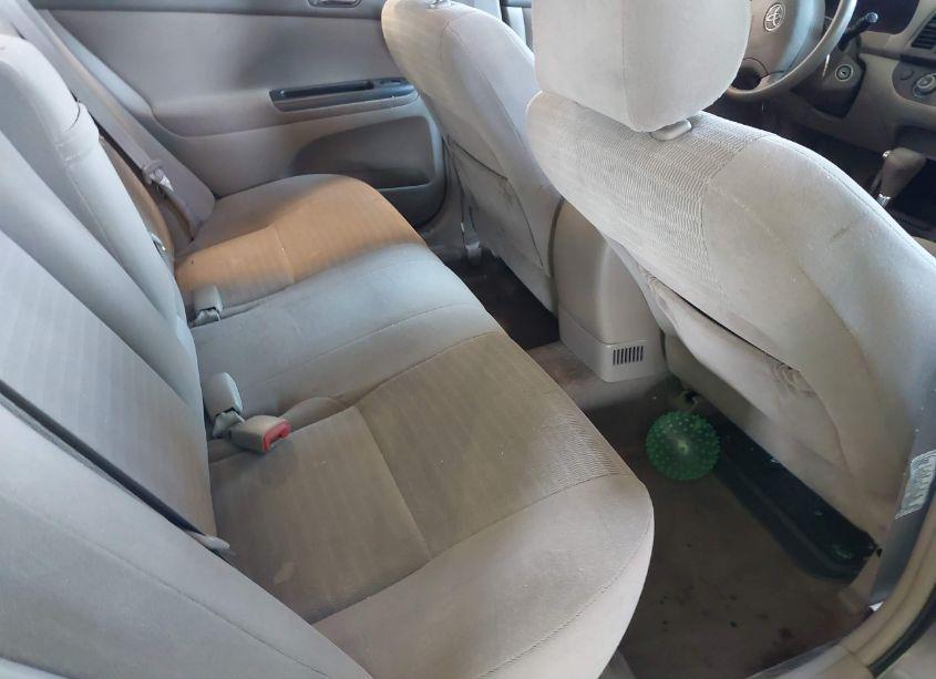 Photo 8 of 2005 Toyota Camry LE (VIN 4T1BE32K85U543831)