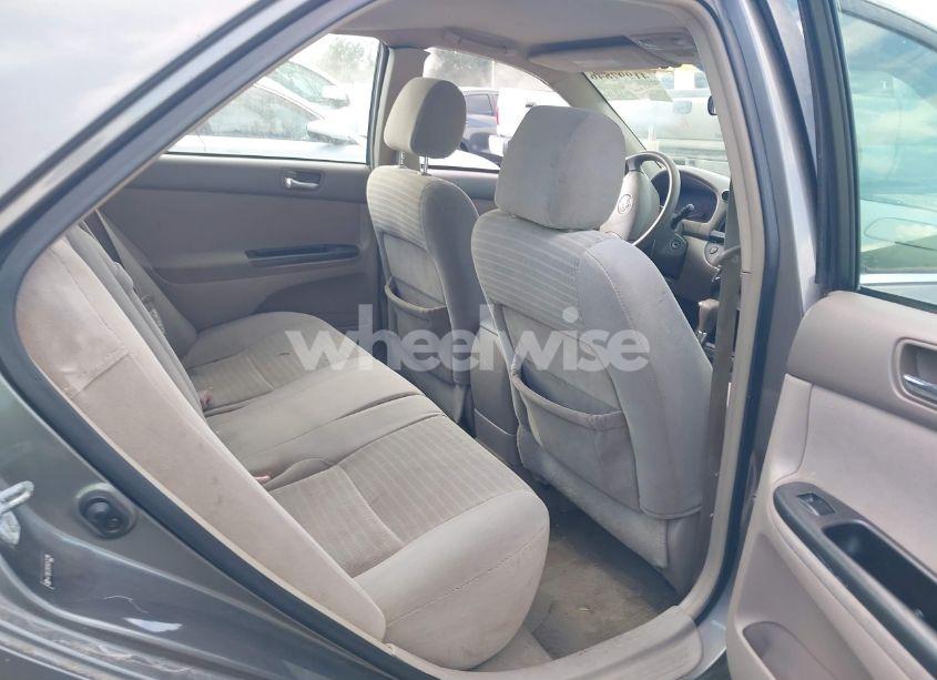 Photo 8 of 2005 Toyota Camry LE (VIN 4T1BE32K85U573296)