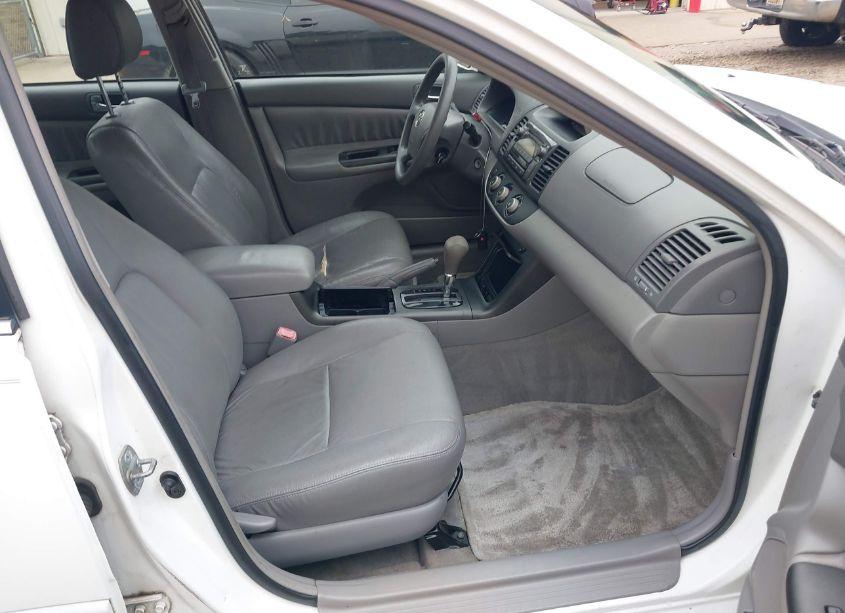 Photo 5 of 2005 Toyota Camry LE (VIN 4T1BE32K85U575095)