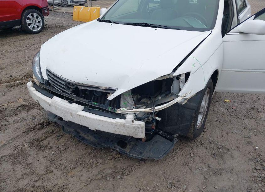 Photo 6 of 2005 Toyota Camry LE (VIN 4T1BE32K85U575095)