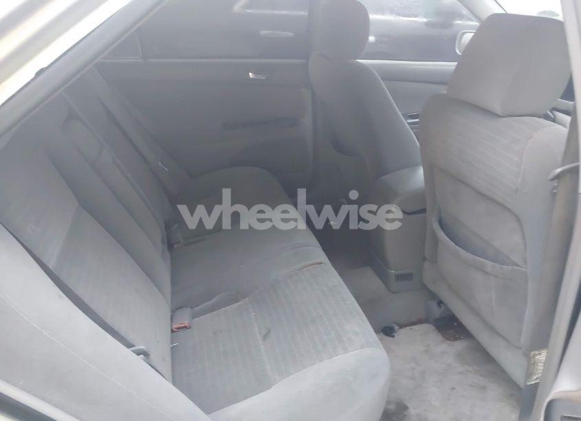 Photo 8 of 2005 Toyota Camry LE (VIN 4T1BE32K85U583746)