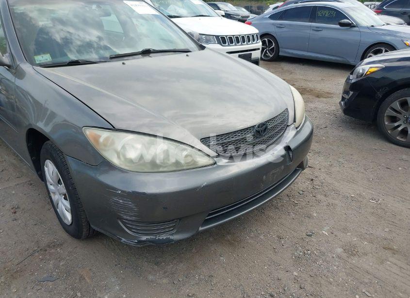 Photo 6 of 2005 Toyota Camry LE (VIN 4T1BE32K85U625154)