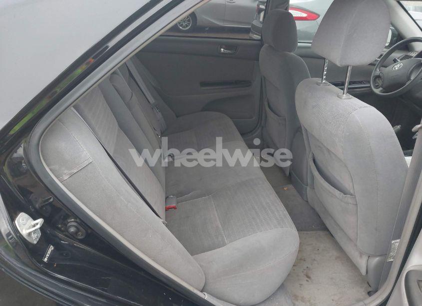 Photo 8 of 2005 Toyota Camry LE (VIN 4T1BE32K85U632119)