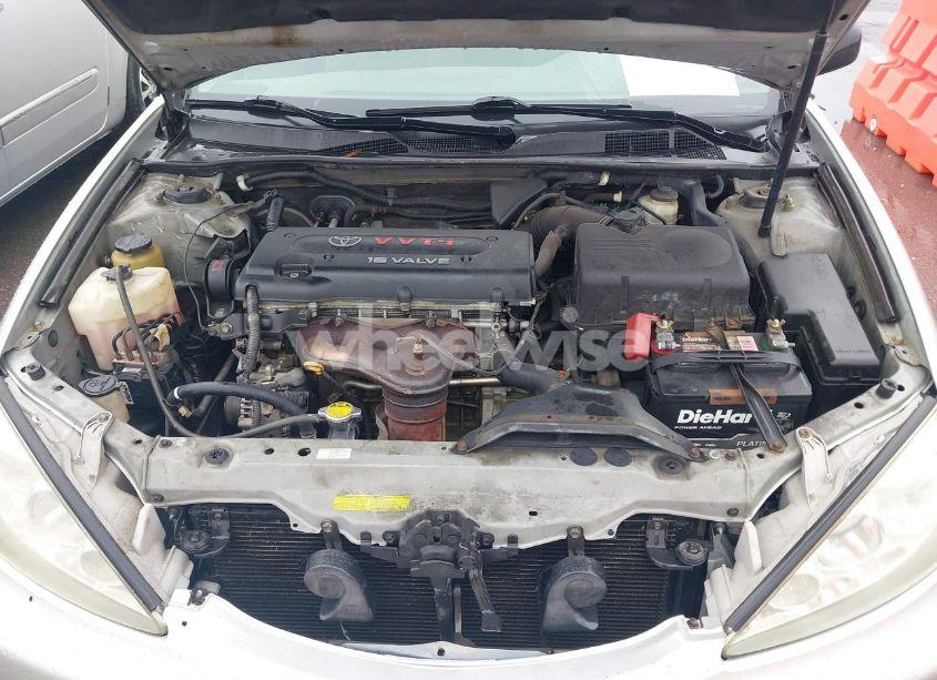 Photo 10 of 2005 Toyota Camry STD (VIN 4T1BE32K85U635814)