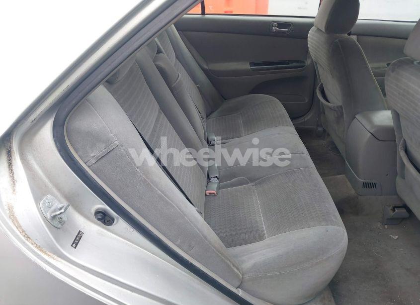 Photo 8 of 2005 Toyota Camry STD (VIN 4T1BE32K85U635814)