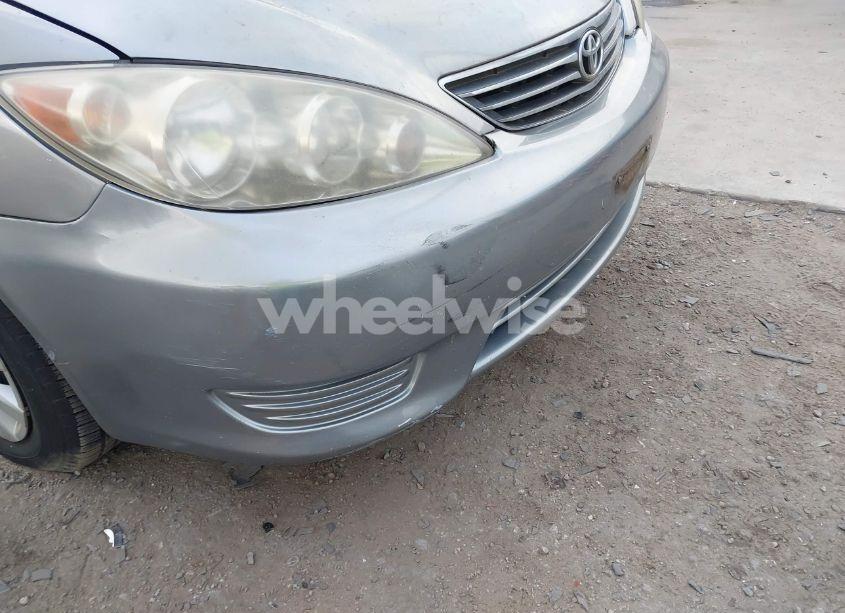 Photo 15 of 2005 Toyota Camry LE/SE/STD/XLE (VIN 4T1BE32K85U962987)